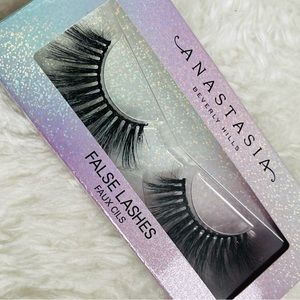 ABH | ANASTASIA BEVERLY HILLS | LENGTHY False Lashes